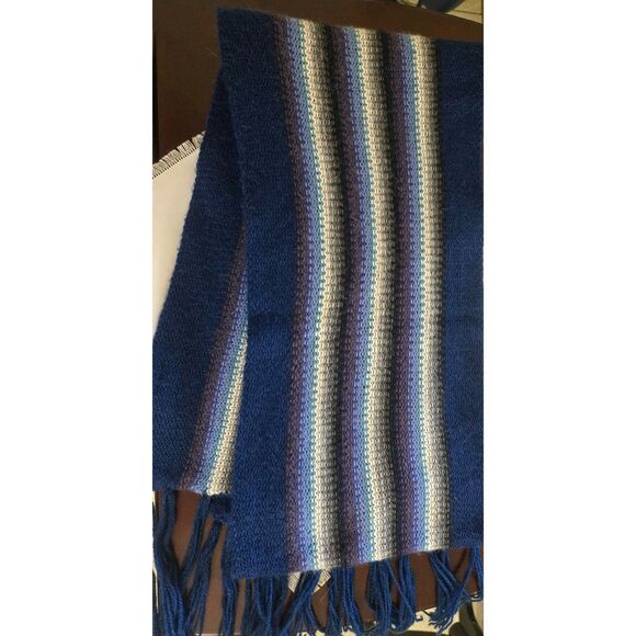 Alpaca Navy/Cream Striped Scarf in beautiful preowned condition 78"x10" - Picture 1 of 4